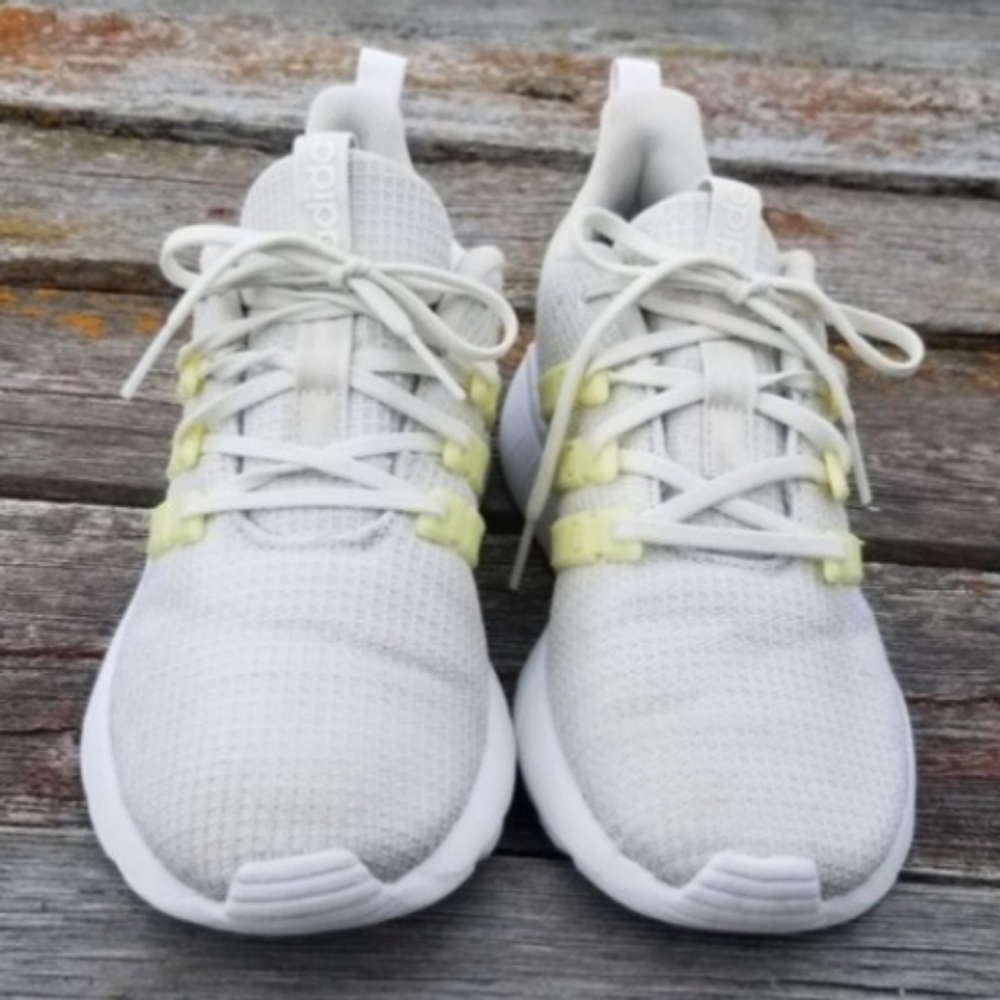 Adidas Questar Women's Sneakers Trainers Casual Shoes Low Shoes White  size 8 - Picture 3 of 6
